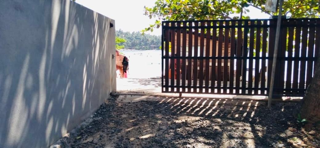 Surf Villa Hiriketiya Matara Exterior foto